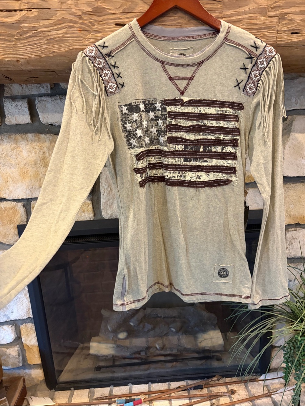 DDR scout tee - Fringed Long Sleeve Tee with Distressed Flag Detail